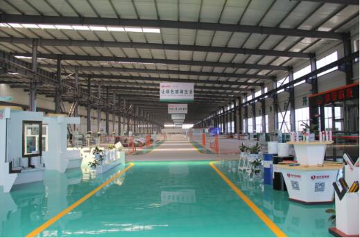 標準門窗生產車間-派克機器