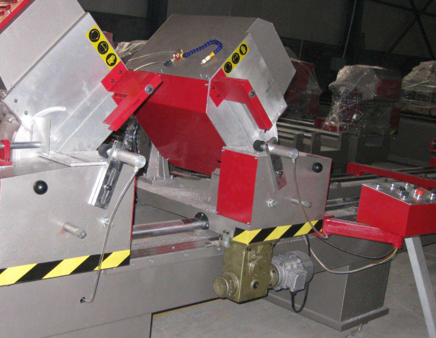 斷橋鋁門(mén)窗設(shè)備